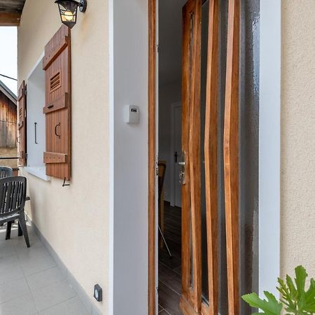 Appartement Lumineux Au Centre Du Village Saint-Felix  Eksteriør bilde